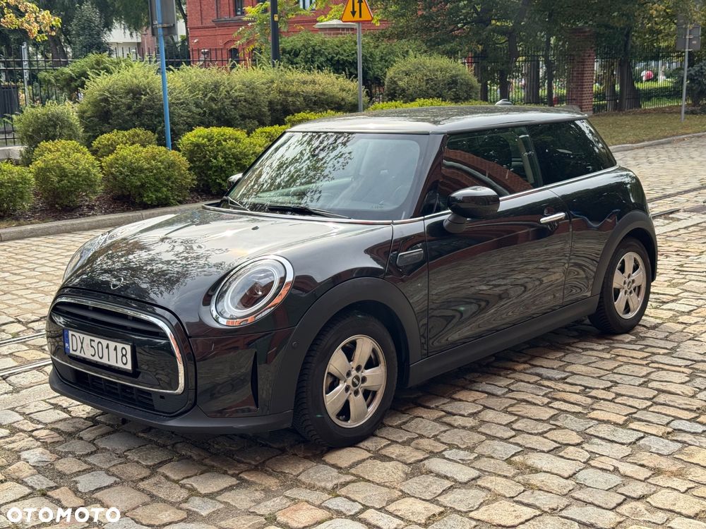 MINI Cooper Essential Trim - 19