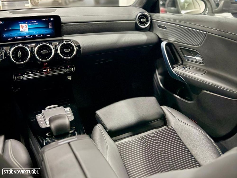 Mercedes-Benz CLA 220 - 9