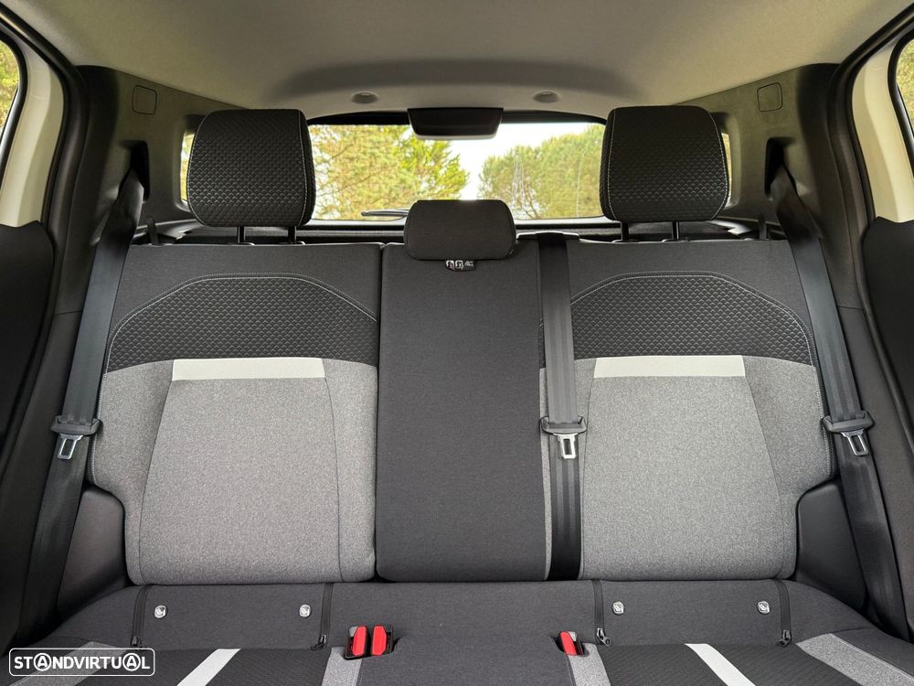 Opel Frontera 1.2 Hybrid GS eDCT - 32