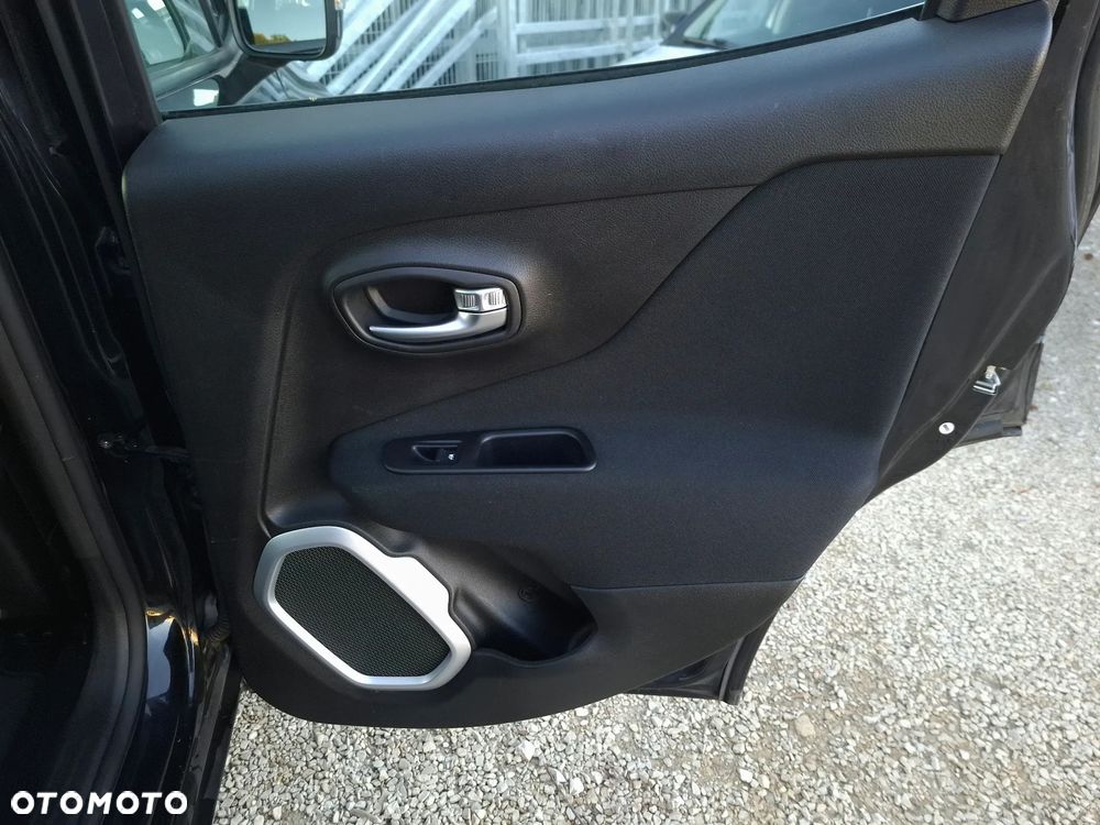 Jeep Renegade 1.4 MultiAir Longitude - 24