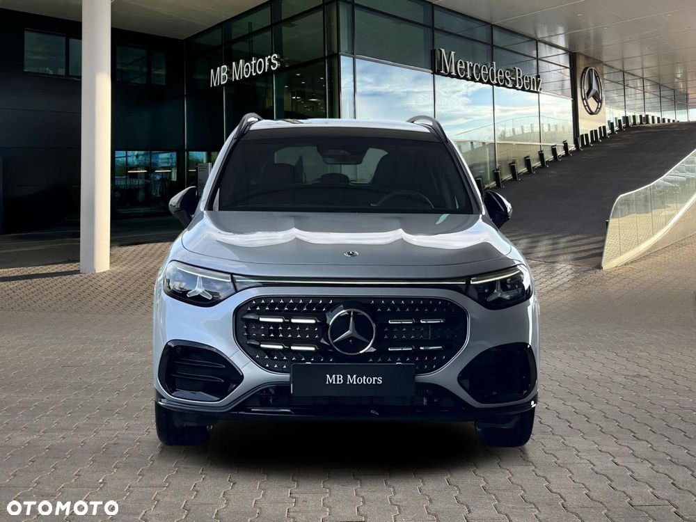 Mercedes-Benz GLB - 9