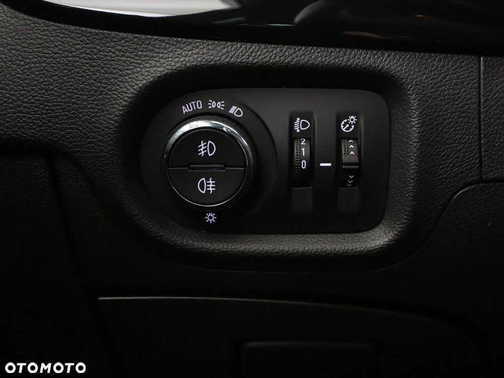 Opel Astra 1.4 Turbo Dynamic - 34