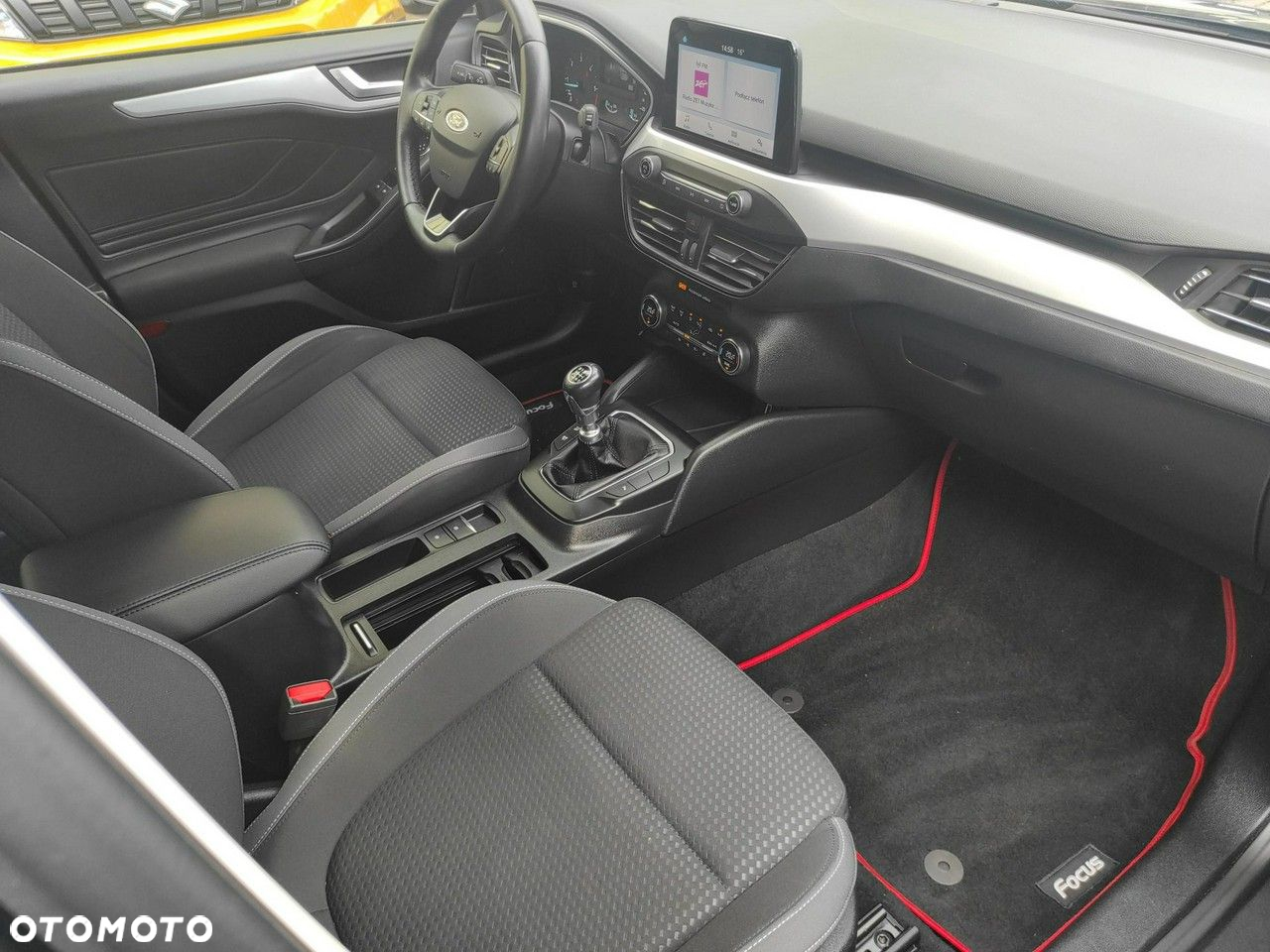 Ford Focus - 22