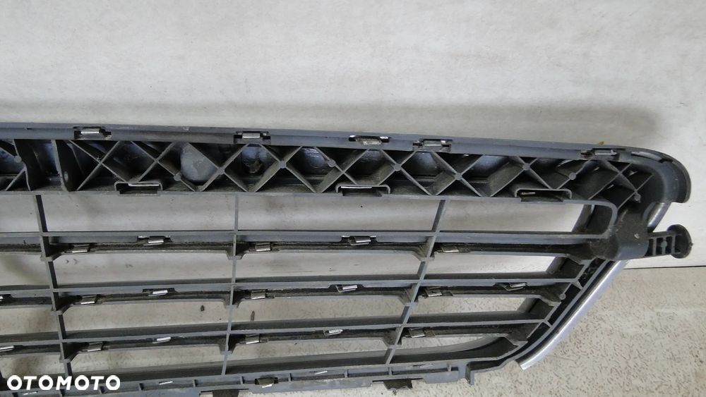 MERCEDES C-KLASA W204 ATRAPA GRILL ORYGINAŁ 07-11r - 13