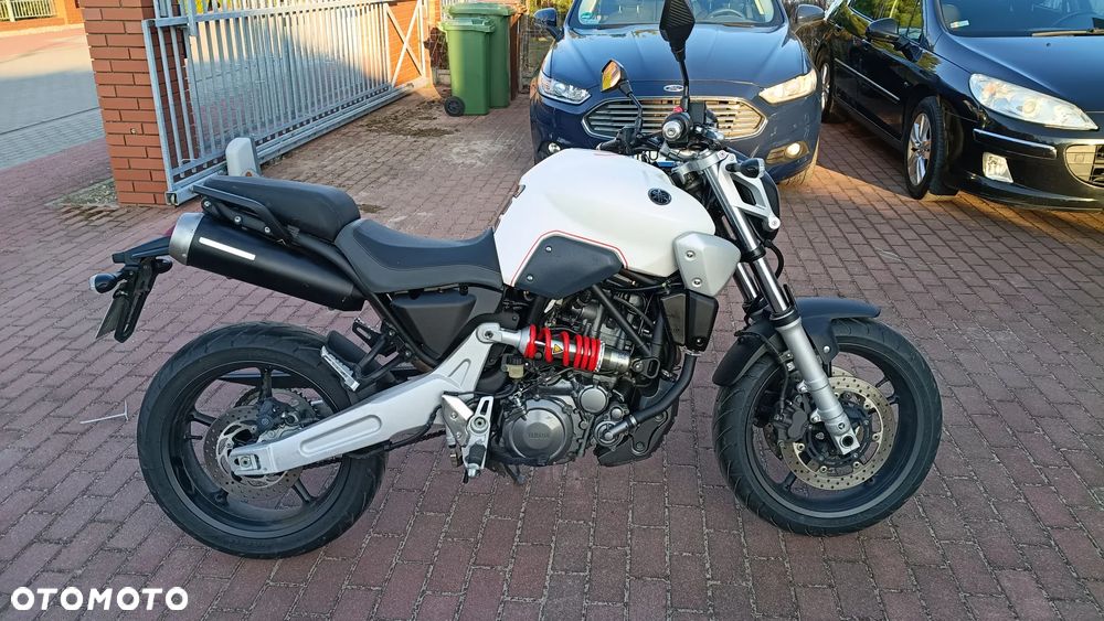 Yamaha MT - 1