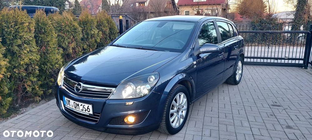 Opel Astra 1.8 Edition Plus - 1