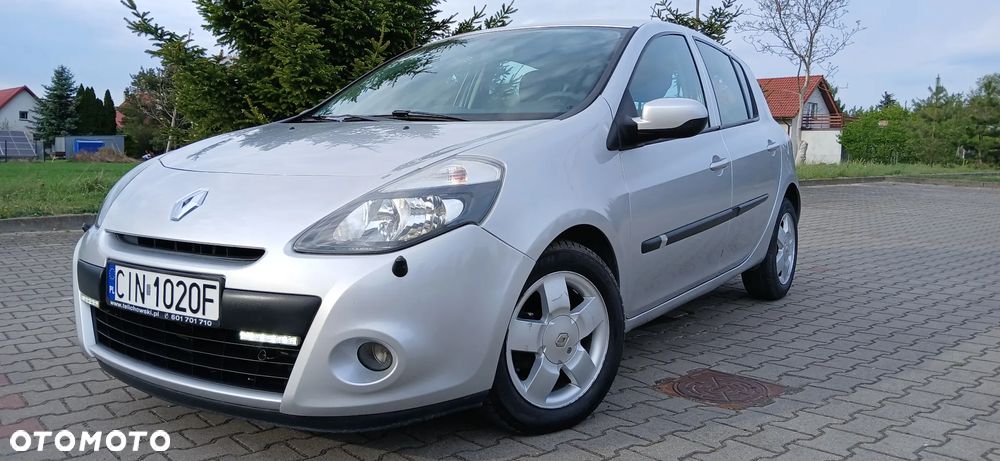 Renault Clio - 10