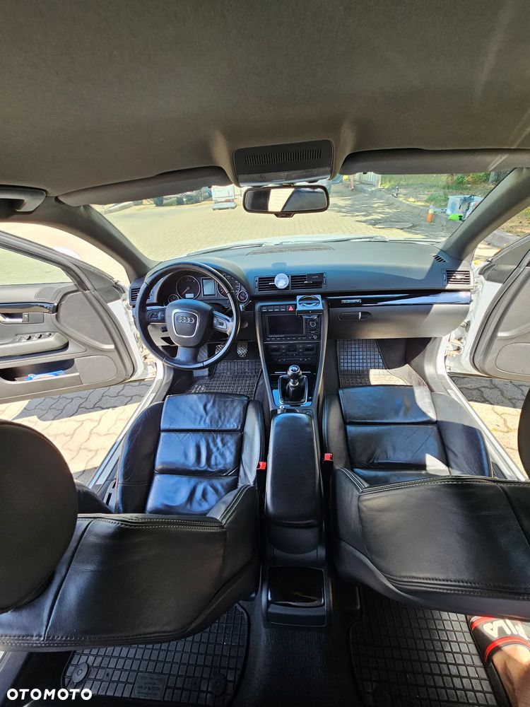 Audi A4 Avant 2.0 TDI DPF Quattro - 25