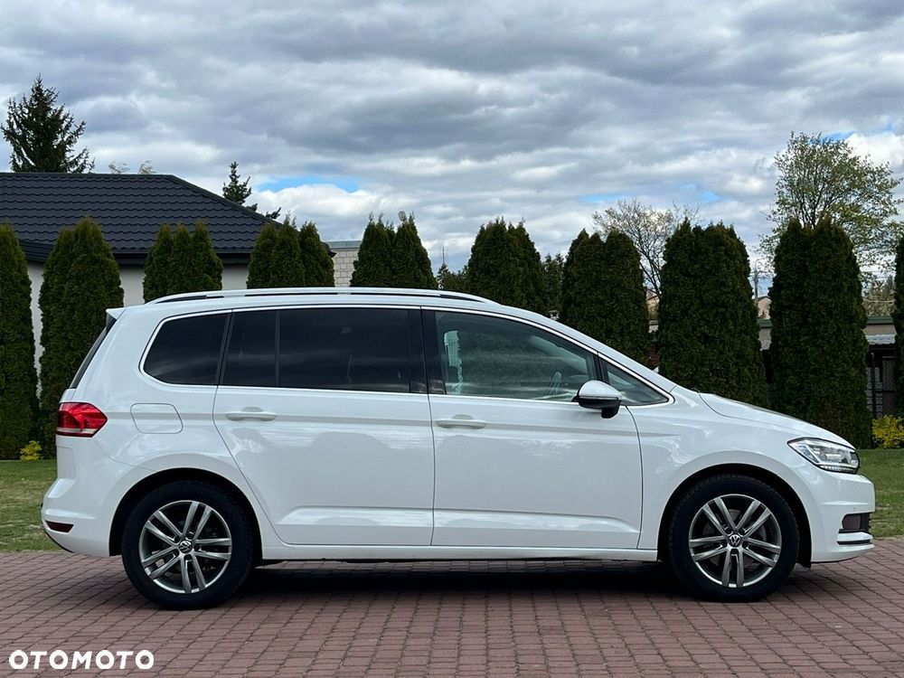 Volkswagen Touran 2.0 TDI SCR DSG Highline - 22