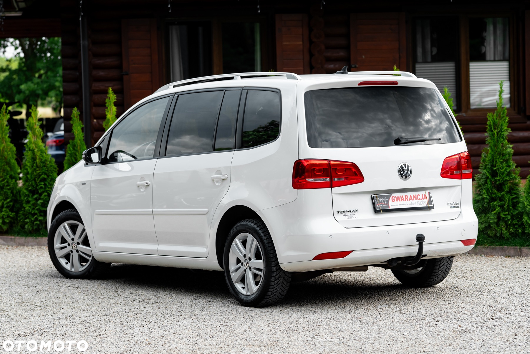 Volkswagen Touran 2.0 TDI DPF BlueMotion Technology MATCH - 8