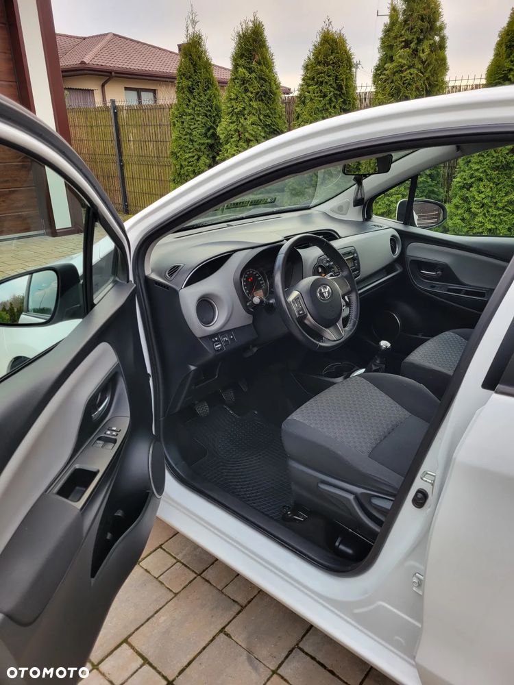 Toyota Yaris - 8