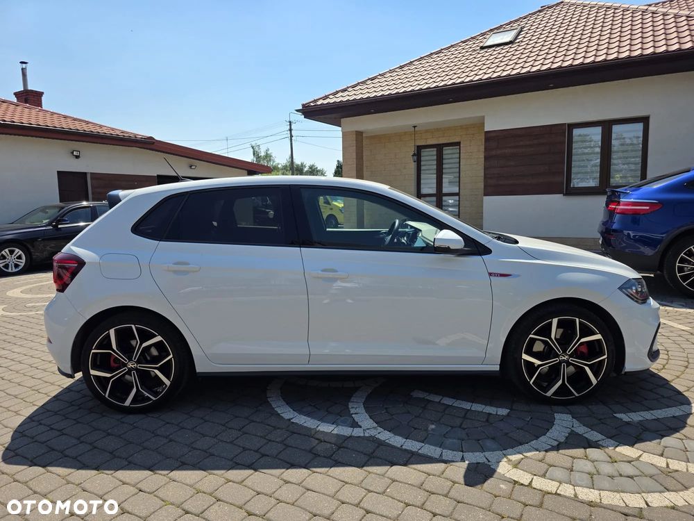 Volkswagen Polo - 9