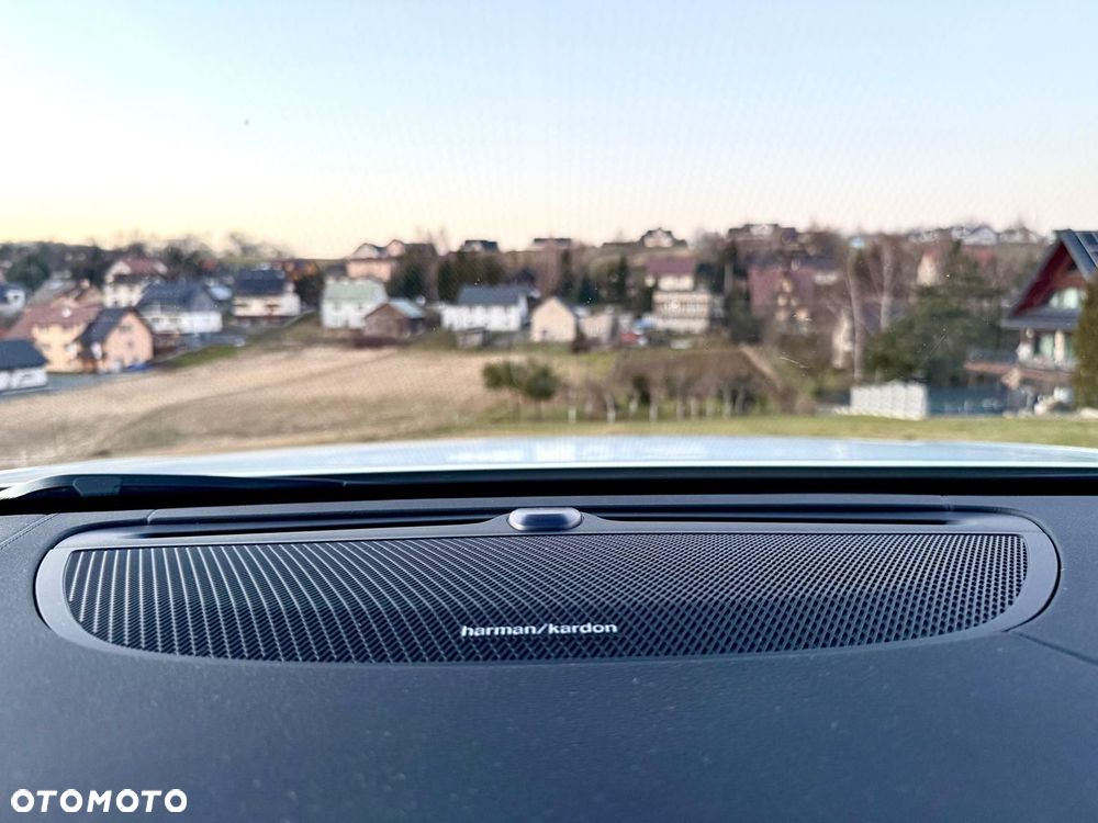 Volvo V90 Cross Country - 39