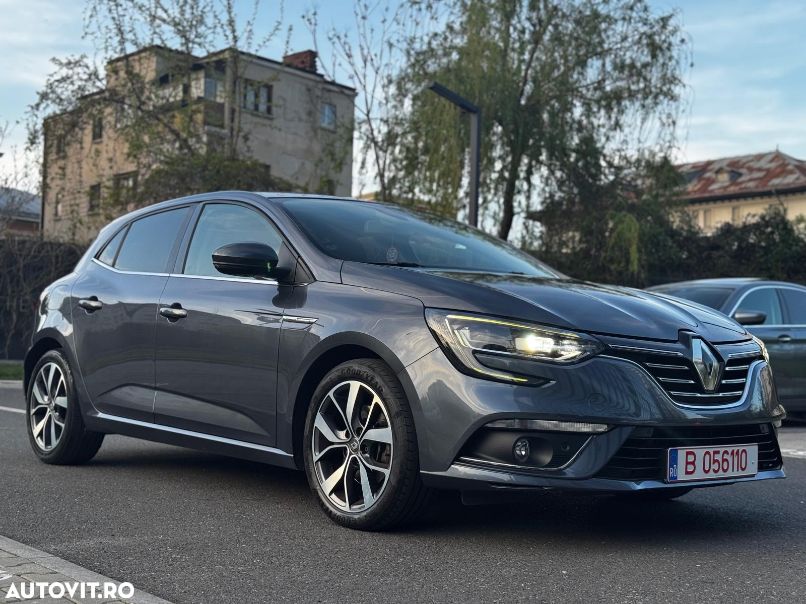 Renault Megane Energy dCi Intens - 2