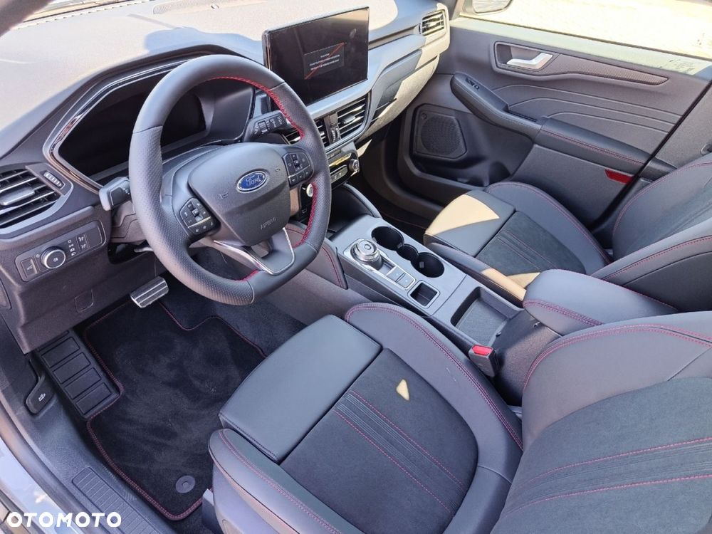 Ford Kuga - 10