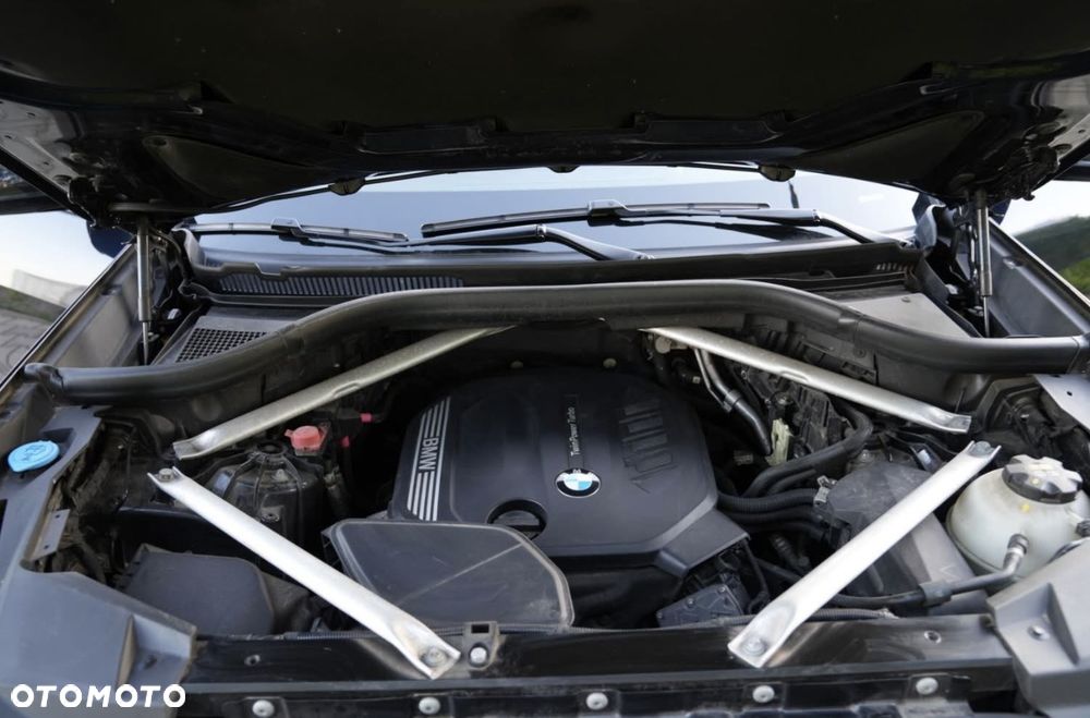BMW X5 xDrive25d - 8