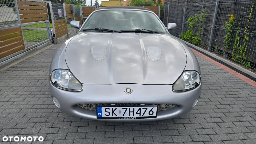 Jaguar XK8 - 10