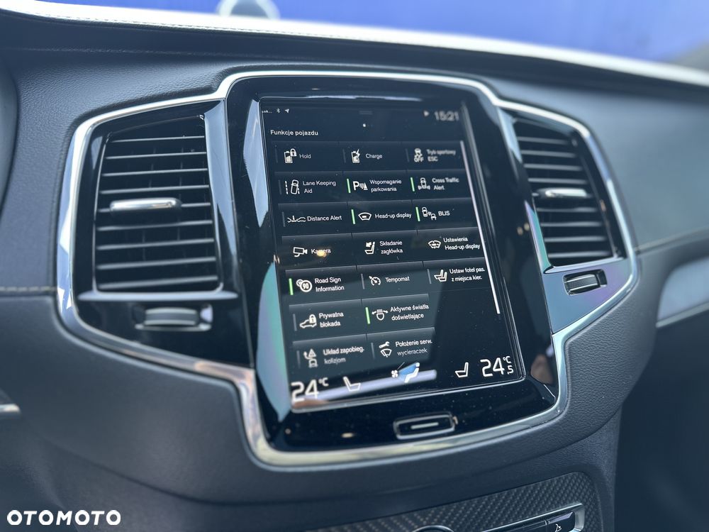 Volvo XC 90 T8 AWD Plug-In Hybrid R-Design 7os - 29