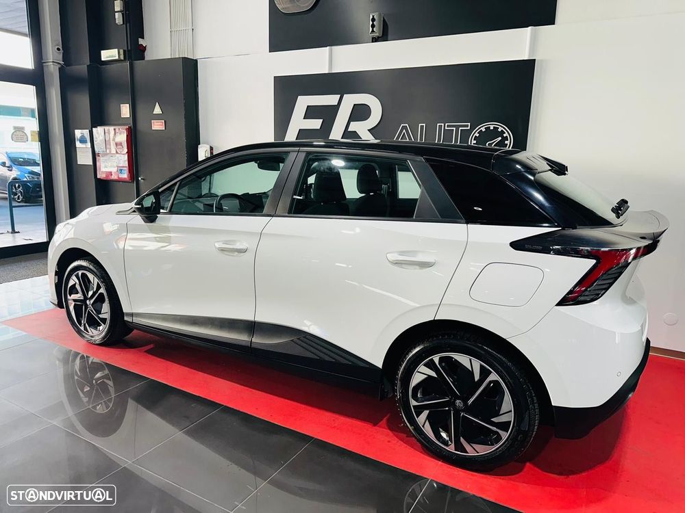 MG MG4 51 kWh Standard - 12