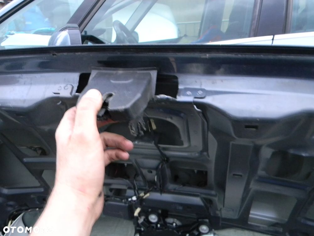 klapa bagażnika tył szyba FORD C-MAX I 03-11 LIFT - 12