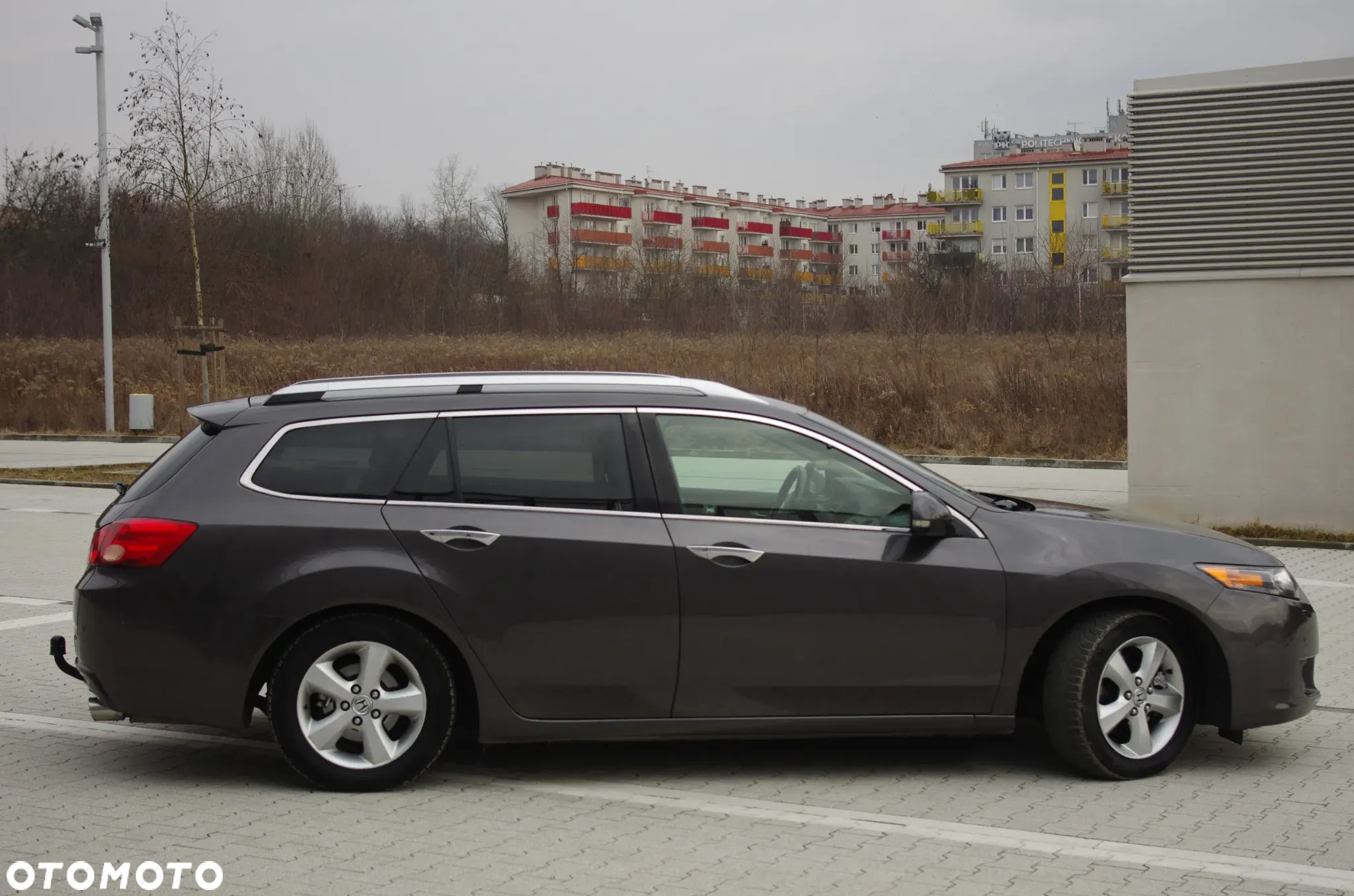 Honda Accord 2.0 Executive - 9