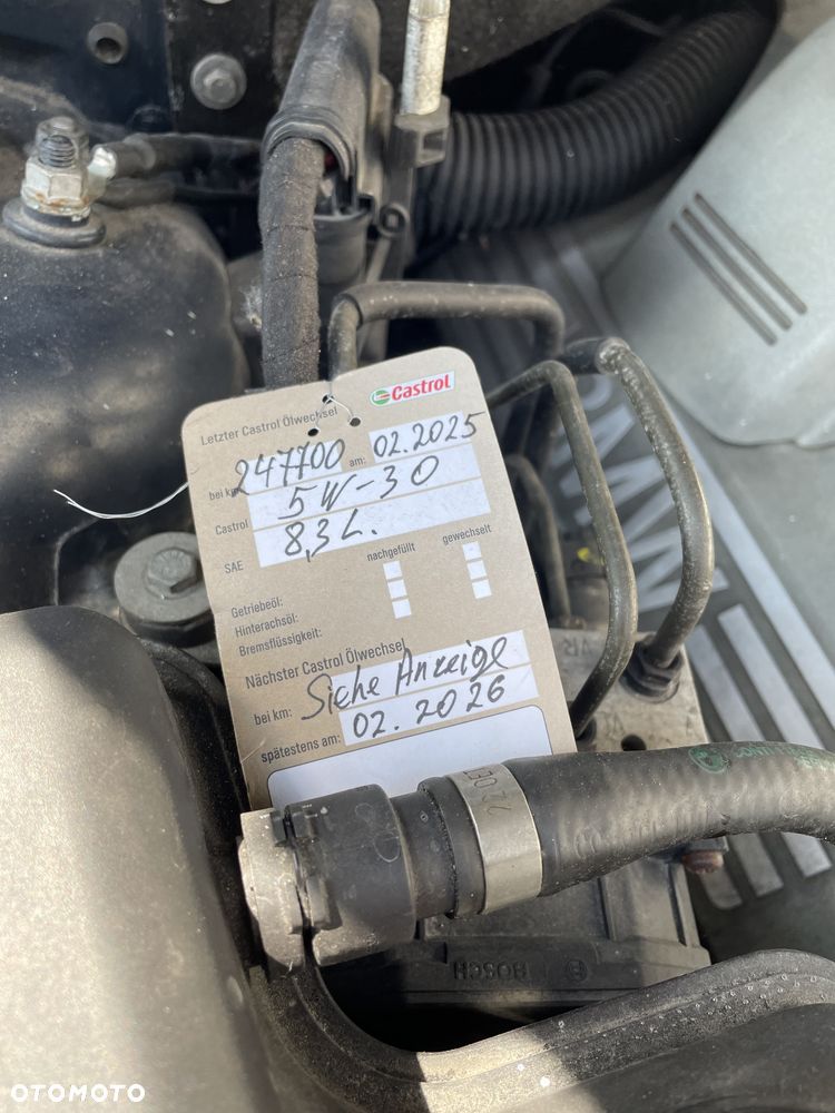 BMW Seria 7 745i - 25