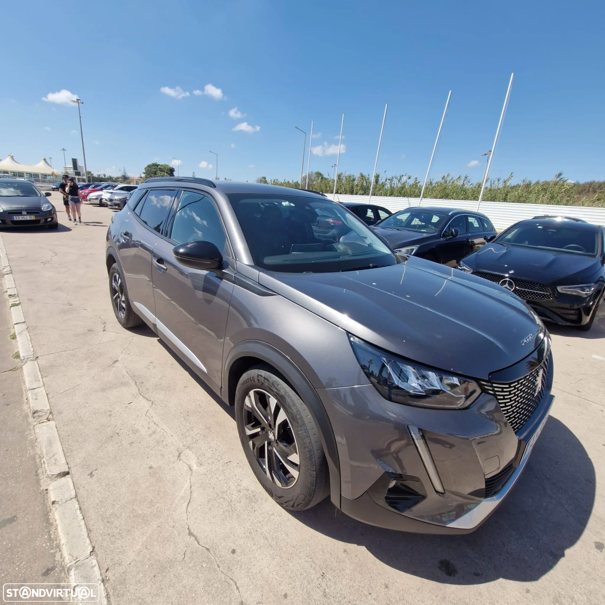 Peugeot 2008 1.2 PureTech Allure - 24