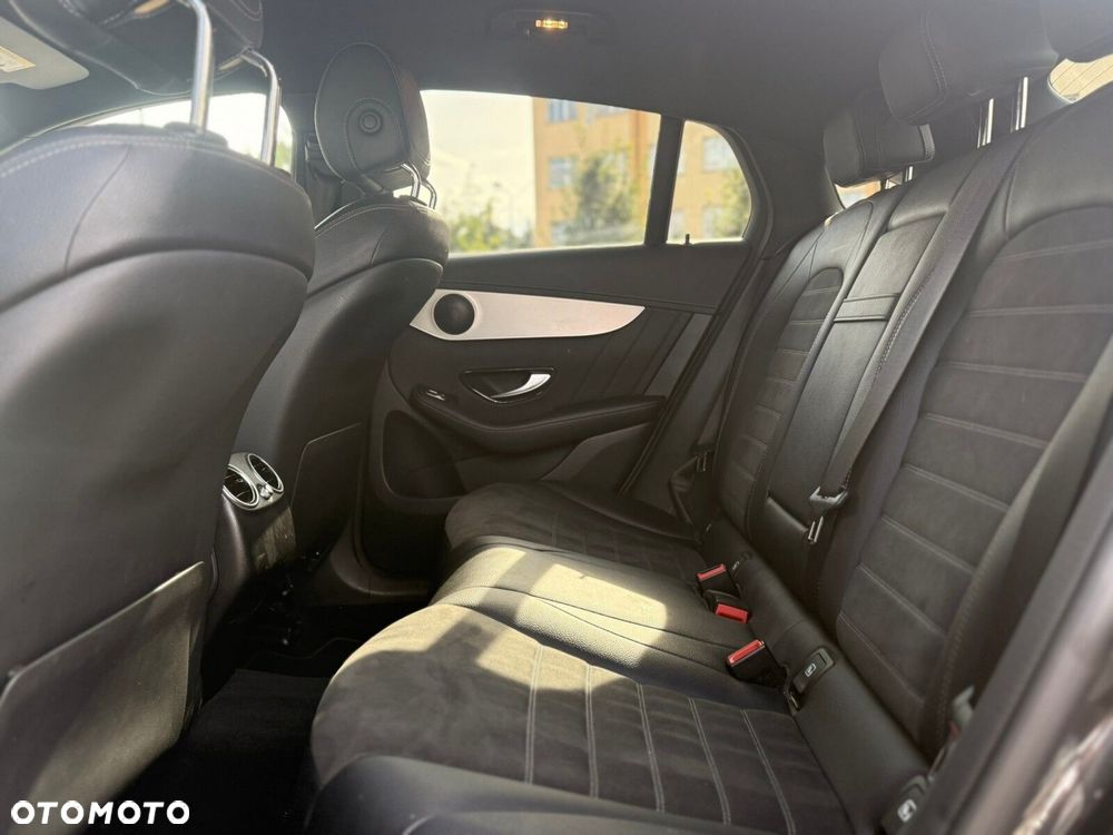 Mercedes-Benz GLC 300 e 4-Matic - 14