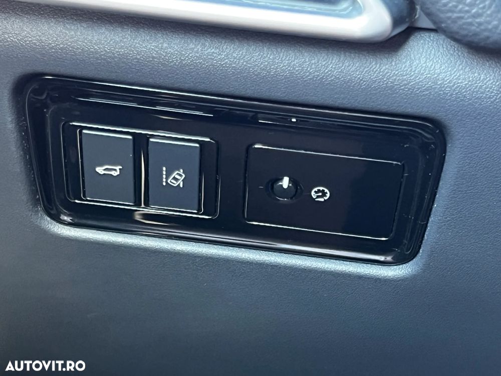 Jaguar F-Pace 3.0 AWD First Edition - 31