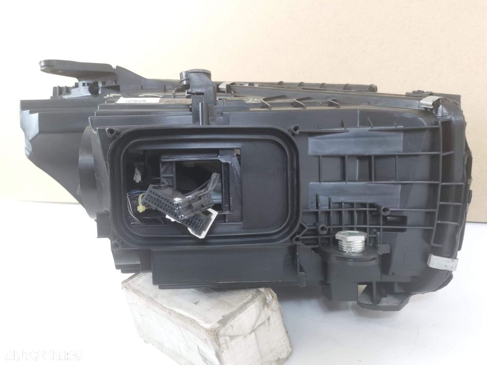 Far Stanga Led High Performance Mercedes-Benz  C-Class W206 2020 2021 - 6
