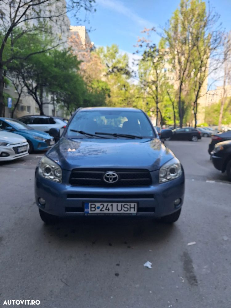 Toyota RAV4 2.0 Aut Executive - 1