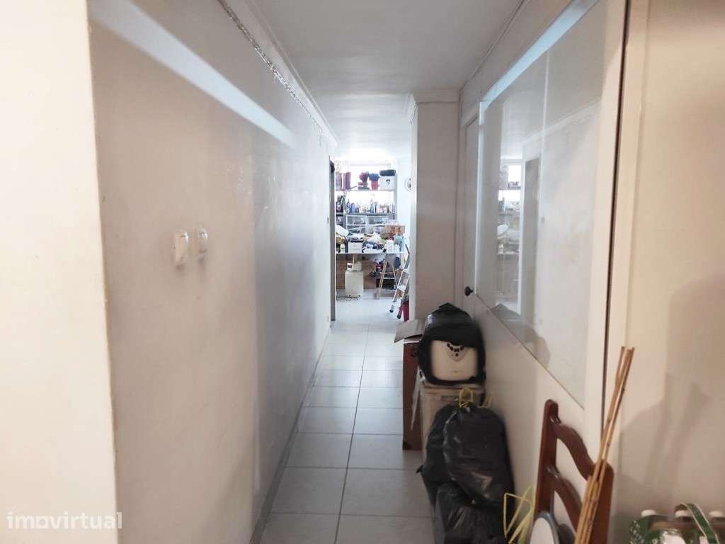Espaço versátil com 125 m²: ideal para habitação ou serviços - Grande imagem: 4/18