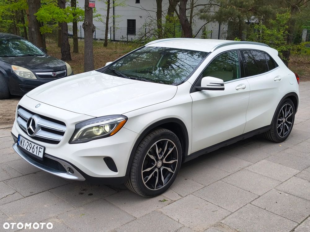 Mercedes-Benz GLA 250 4Matic 7G-DCT Activity Edition - 8