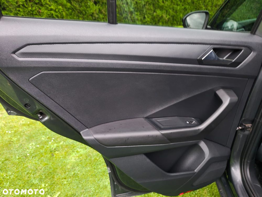 Volkswagen T-Roc 1.5 TSI Style - 28