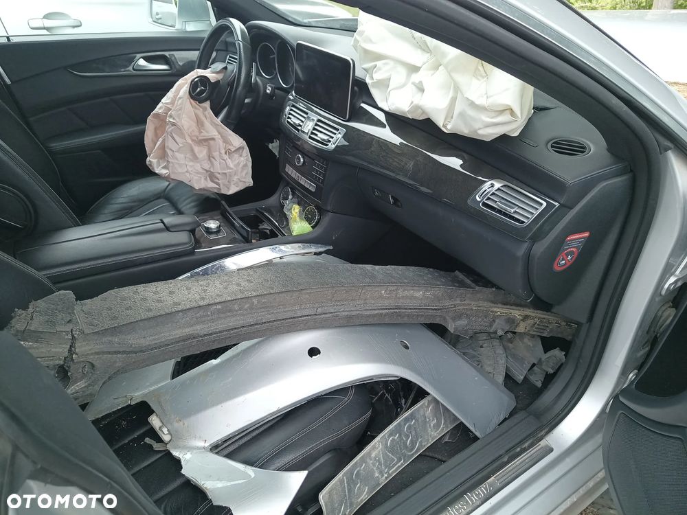 Mercedes-Benz CLS 220 (BlueTEC) d - 2