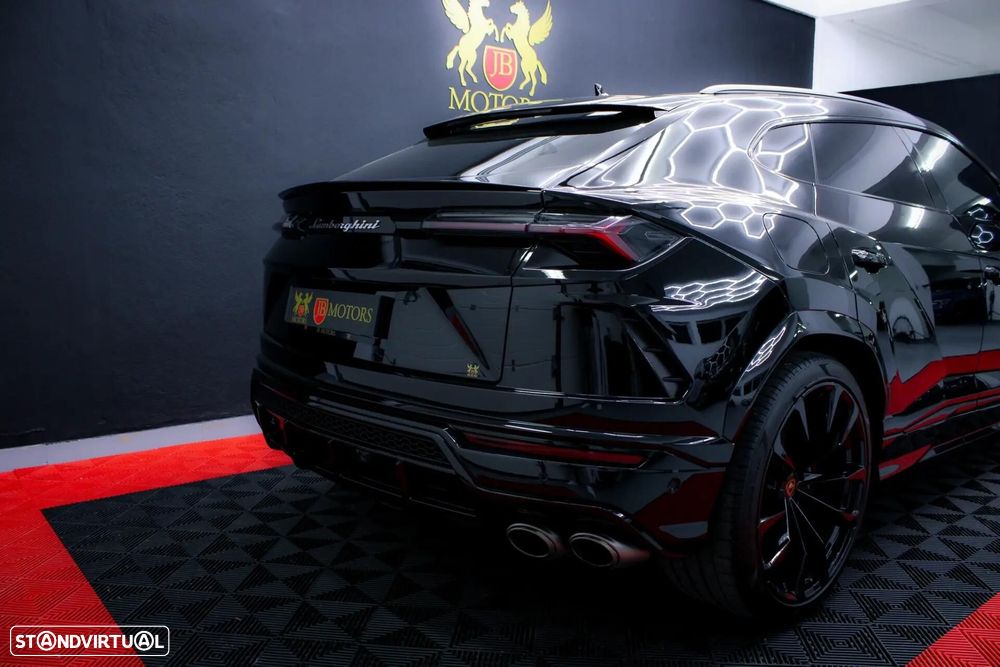 Lamborghini Urus 4.0 V8 - 4