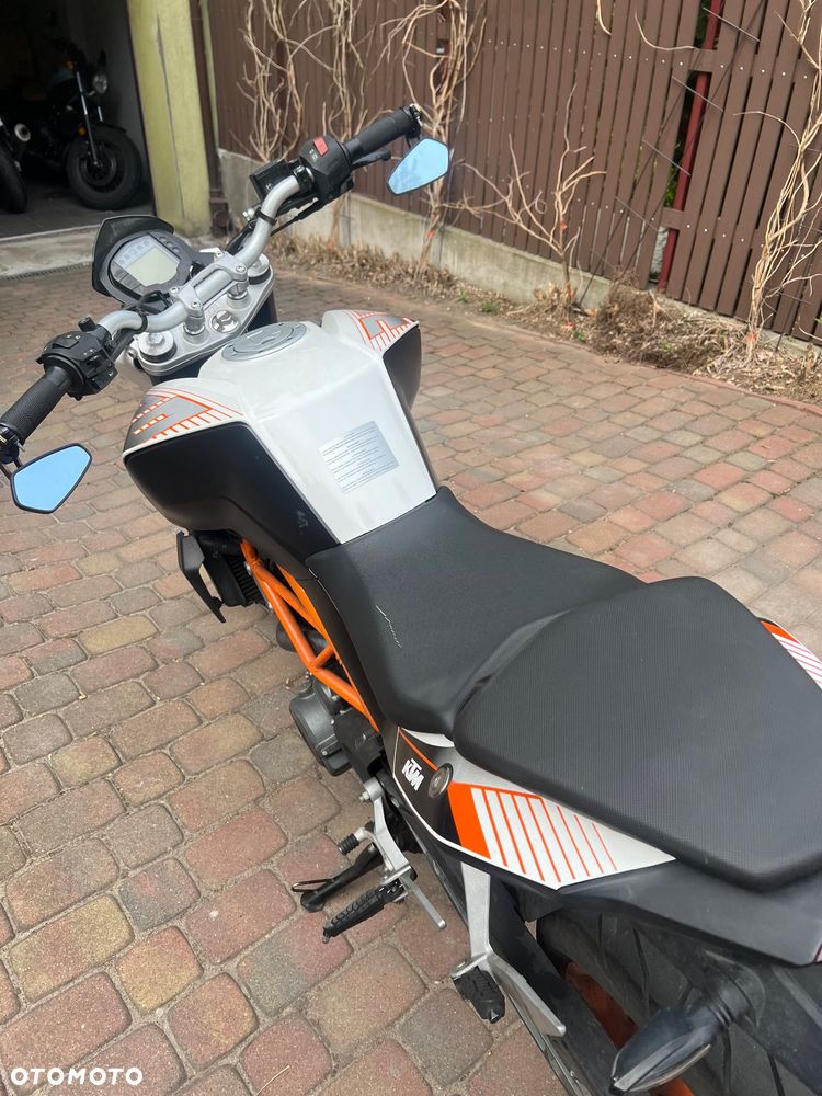 KTM Duke - 19