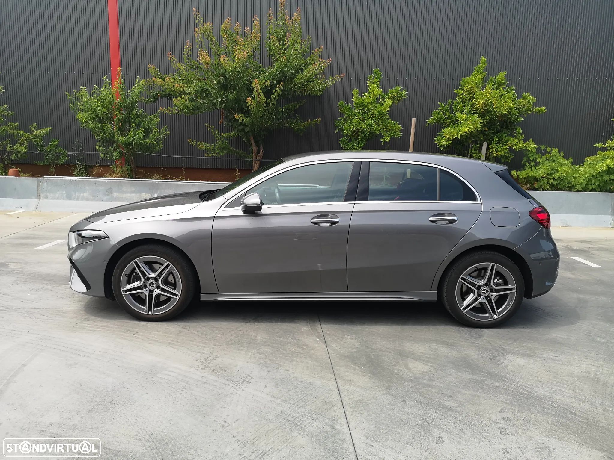 Mercedes-Benz A 250 e - 1