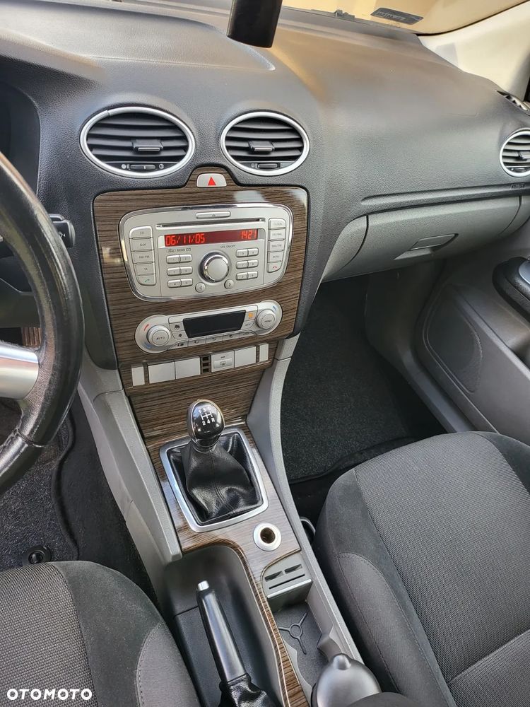 Ford Focus 1.8 TDCi Ghia - 9