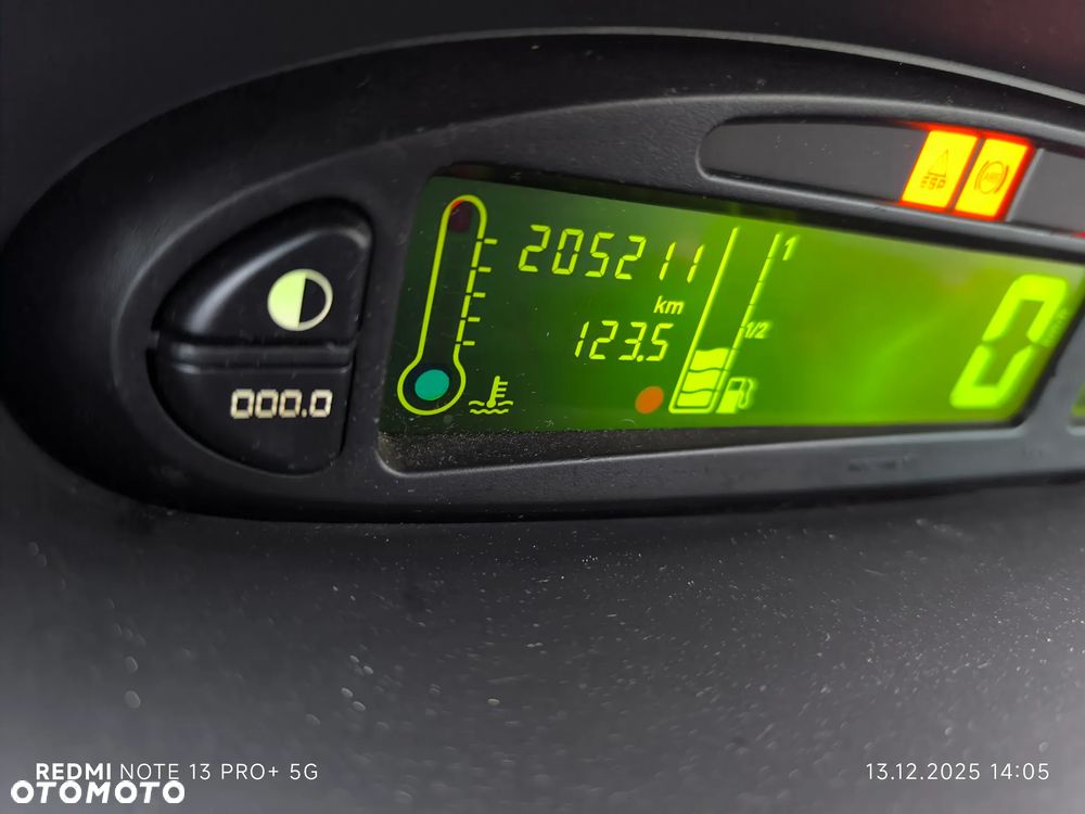 Citroën Xsara Picasso - 12