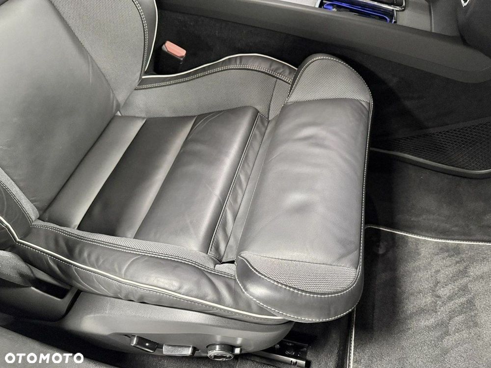 Volvo V60 D4 R-Design - 19