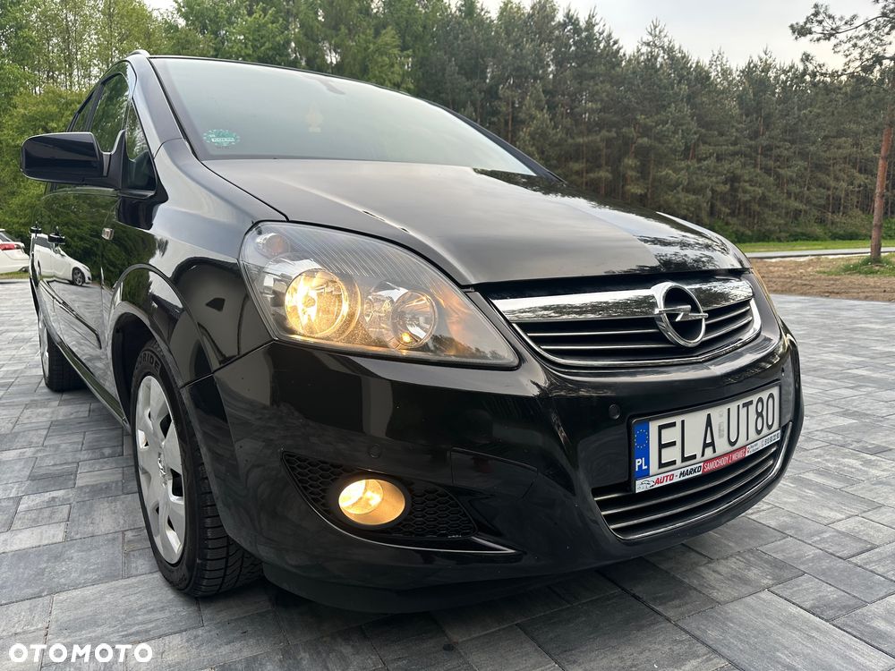 Opel Zafira 1.8 Cosmo - 11