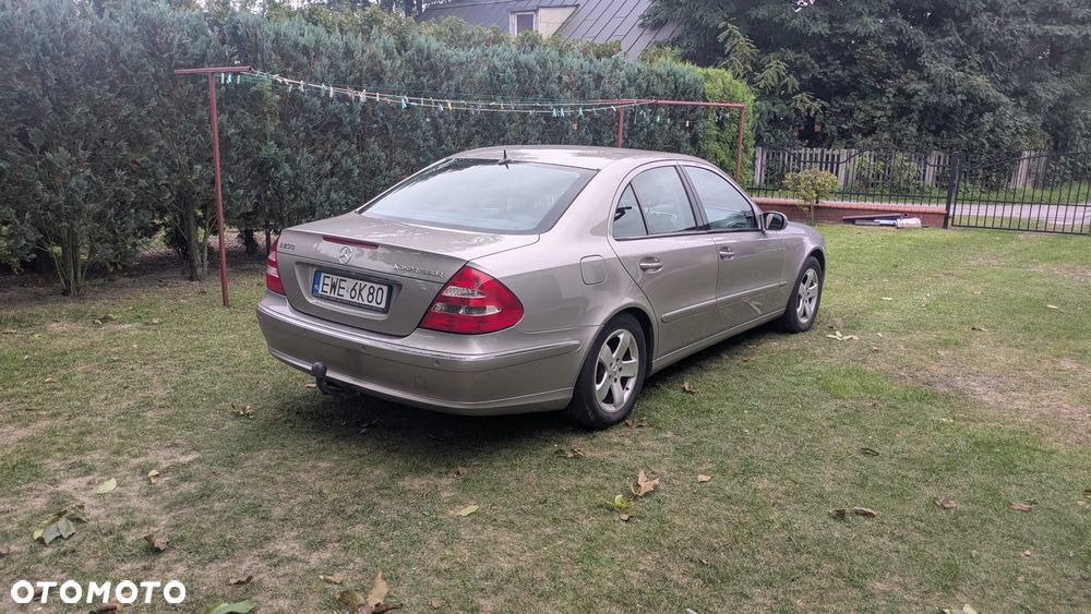 Mercedes-Benz Klasa E - 2