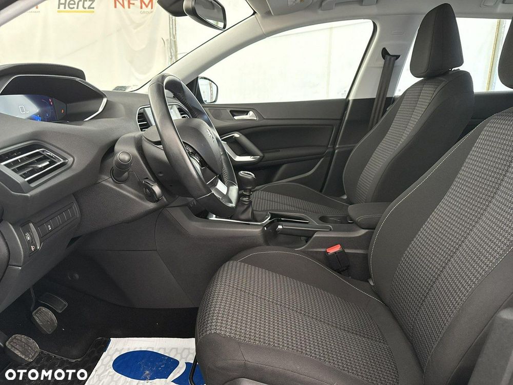 Peugeot 308 - 13