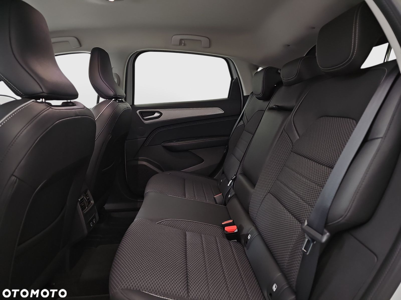 Renault Arkana 1.6 E-TECH Techno MMT - 23