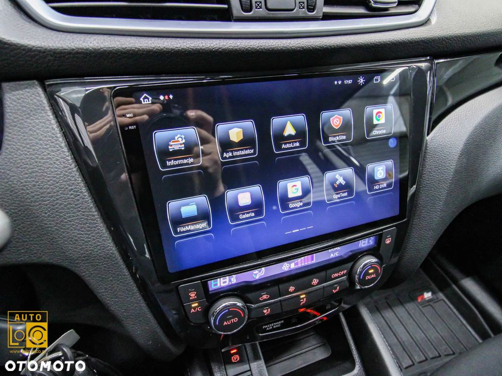 Nissan Qashqai 1.2 DIG-T N-Connecta EU6 - 23