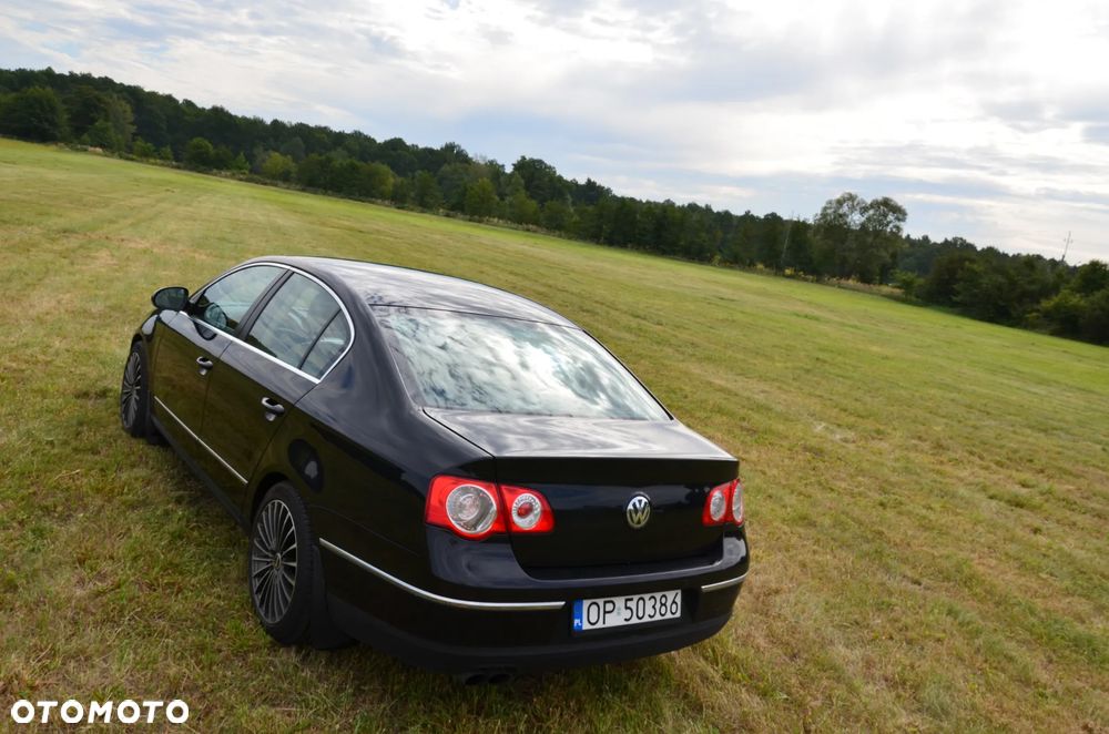 Volkswagen Passat 2.0 TDI DPF Highline - 15