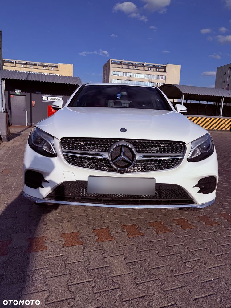 Mercedes-Benz GLC 300 4-Matic - 2