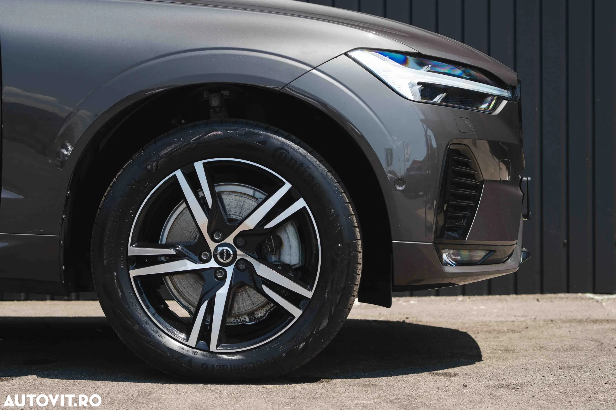 Volvo XC 60 B4 MHEV AT8 AWD R-Design - 13