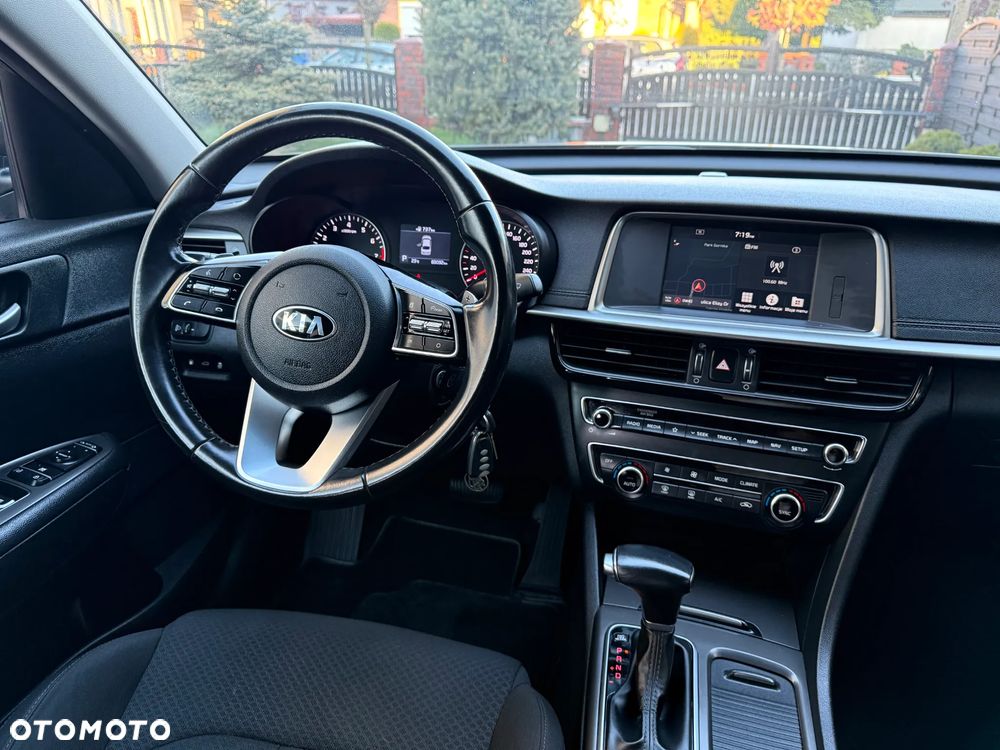Kia Optima - 12